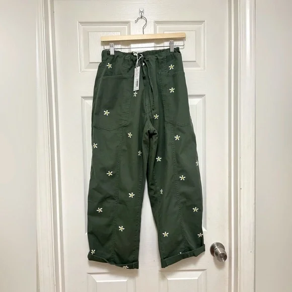 NWT DAZE DENIM Petite Villa Pant in Bronze Green Daisy - Picture 5 of 10